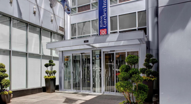Hilton Garden Inn New York/Manhattan-Chelsea, Забронировать Отель Отели Нью-Йорка с парковкой, Парковка