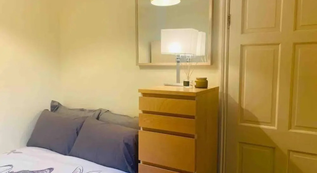 Immaculate 6-bed House in Coventry, Забронировать Отель Ковентри Уэст-Мидлендс