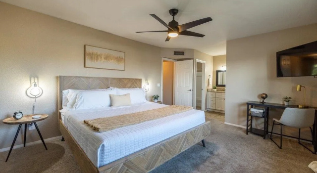 Mesa Garnet 4 Bedroom Home by RedAwning