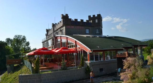 Sokoterme Hotel, Забронировать Отель Сокобаня Сокобаня