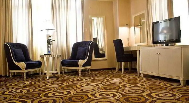 Одноместный номер Executive с балконом Ambassador Hotel
