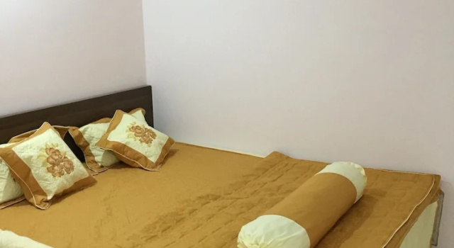Двухместный номер Basic B Stay Hotel