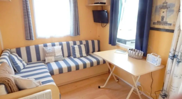 Bungalow With one Bedroom in Meschers-sur-gironde, With Pool Access, Furnished Garden and Wifi, Забронировать Отель Мешер-сюр-Жиронд Приморская Шаранта