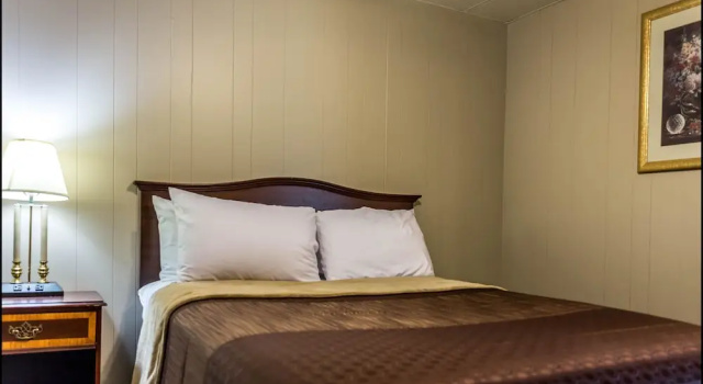 Marina Inn
