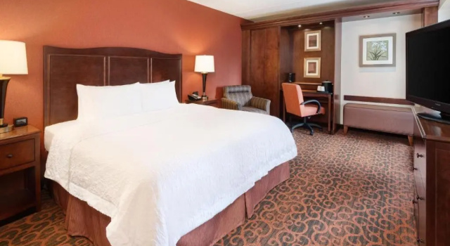 Номер Standard с видом на город Hampton Inn Cleveland-Downtown