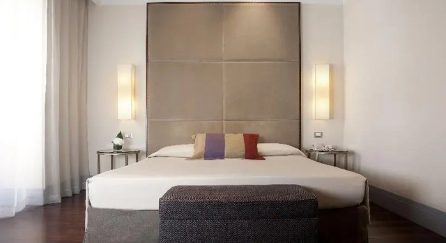 Двухместный номер Executive с балконом Savoy Hotel