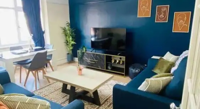 Family 4-bed Apartment in Dawlish With Sea View, Забронировать Апартаменты/квартира Отели в центре Долиш, в центре