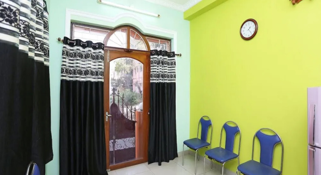 OYO 11731 Sterling Guest House