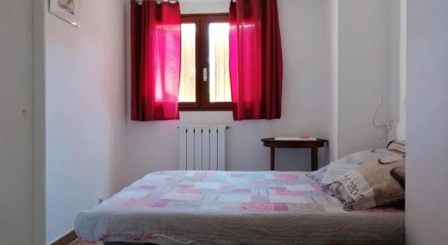 T2 36 m2, RdC de villa, clim, gd jardin clos, animx ok, quartier Mt Faron très calme, wifi, parking, Забронировать Апартаменты/квартира Отели Var coast с парковкой, Парковка