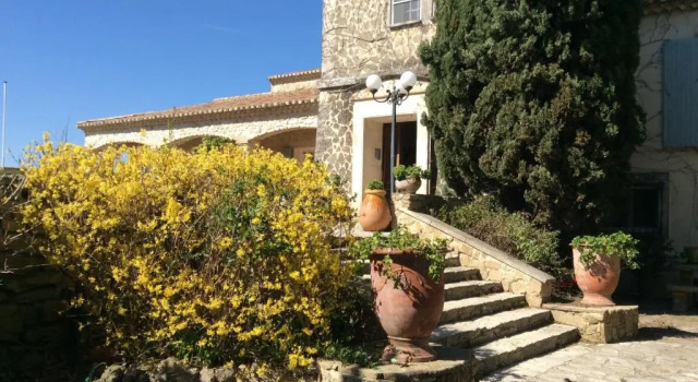 Residence Le Saint Victor, Rezervasyon Otel Fontvieille Alpilles