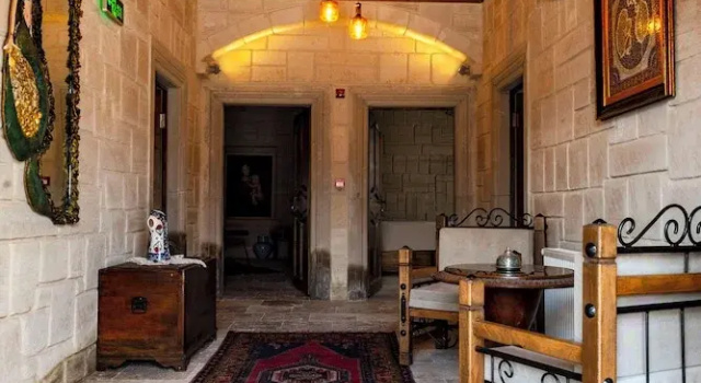 Megaron Cave Hotel