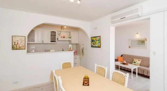 Ivo Guest House