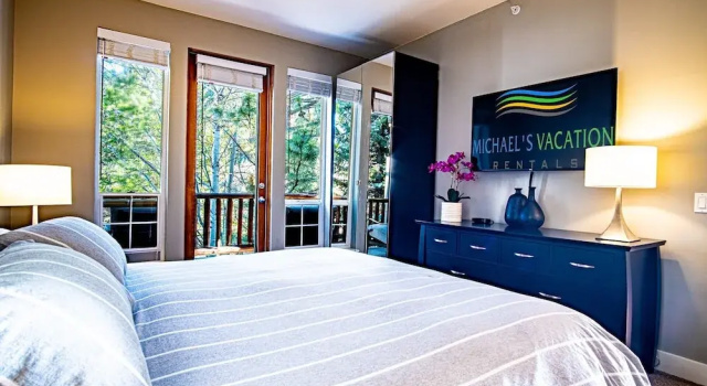 Номер Standard Snow Star Skylight - 3BD 3BA - Hot Tub, Gym, Walk to Ski!
