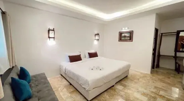 Номер Deluxe с видом на бассейн The Hub Erawan Resort