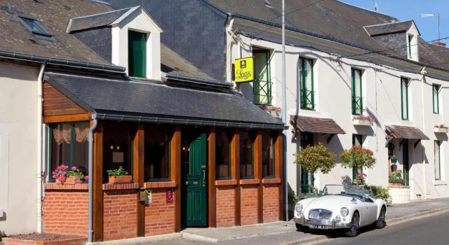 Logis hôtel Ô en Couleur, Забронировать Отель Укк Loir-et-Cher