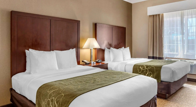 Четырёхместный люкс Comfort Suites Linn County Fairground and Expo