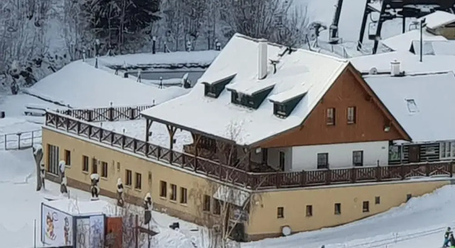 Inviting Villa With Warm Ambience, Забронировать Вилла Пркенны-Дул Краловеградецкий край