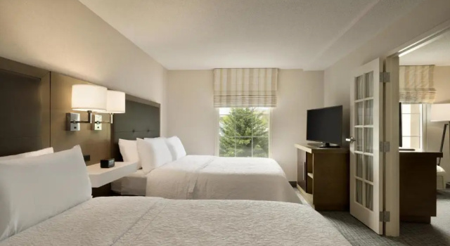 Двухместный люкс Hampton Inn & Suites Middletown