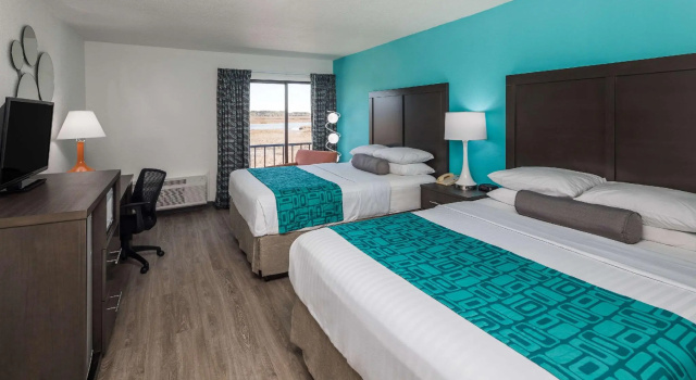 Четырёхместный номер Standard Howard Johnson by Wyndham Beaufort/Parris Island