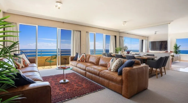 Номер Standard Пентхаус с 3 комнатами с балконом и с видом на океан Zenith Ocean Front Apartments Gold Coast - Official Listing