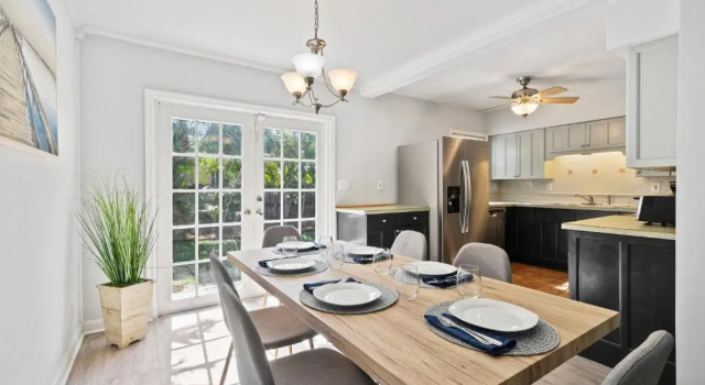 Dreamy 3 Bedroom Florida House, West Palm Beach, Varaa Hotelli West Palm Beach 