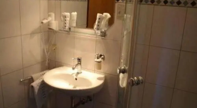 Hotel garni Johanneshof, Забронировать Отель Отели Байериш-Гмайн с бассейном, Бассейн