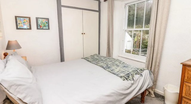 Quarry Cottage, Забронировать Дом для отпуска Фалмут Корнуолл, рядом с Пляж Флашинг