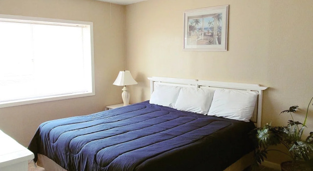 Colonial Shores, Rezervați Hotel Inlet Beach Florida