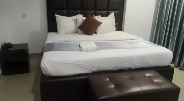 4th Apartment and Suites, Забронировать Апартаменты/квартира Лагос Штат Лагос