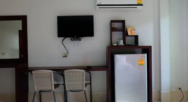 The Room, Забронировать Отель Отели Накхонситхаммарат с парковкой, Парковка