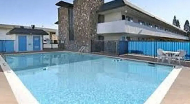 University Inn Reno, Забронировать Отель СПА-отели Рино, SPA-услуги