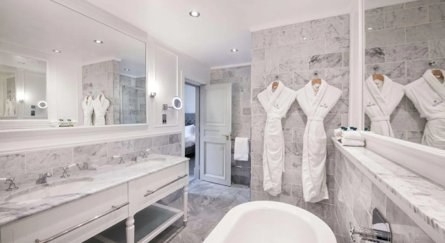 Номер Premier The Caledonian Edinburgh, Curio Collection by Hilton