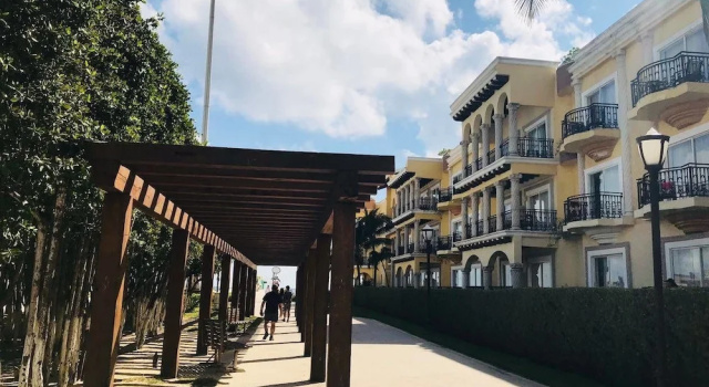Apartment 101-3 Amalfi by Xlieva Near 5th Avenue