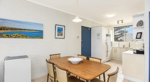 Апартаменты Dolphins Beachfront Apartment no 7 - A View to Remember