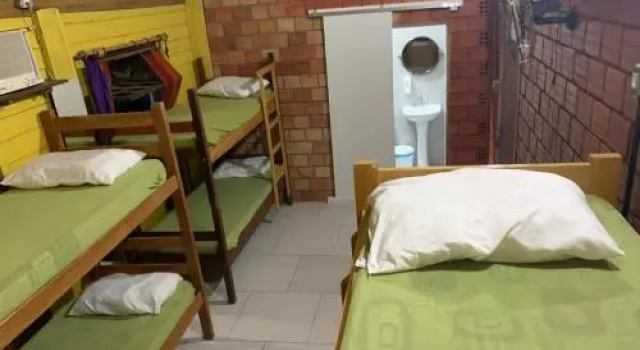 Hostel Encantadas Ecologic, Забронировать Хостел Илья-ду-Мел Парана