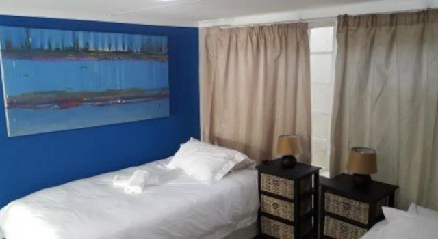 10 Cadoza BnB, Забронировать Отель «постель и завтрак» Мелвилл Йоханнесбург
