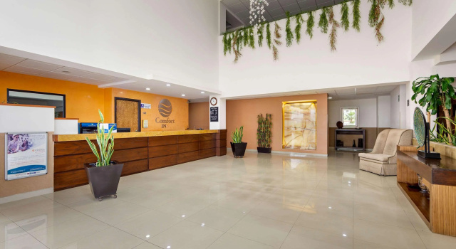 Comfort Inn Chihuahua, Varaa Hotelli Gen Fierro Villalobos Airport 