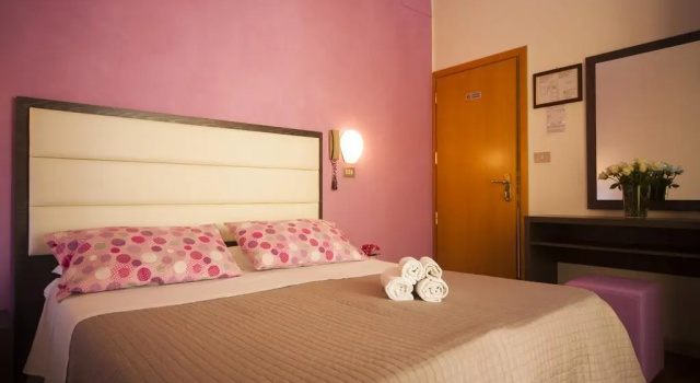 Hotel Nadia, Забронировать Отель Визерба Римини