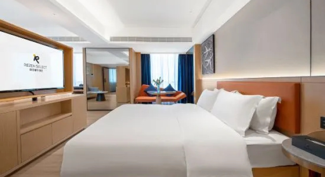 Люкс Luxury Guangzhou Baiyun Airport Rezen Select Hotel