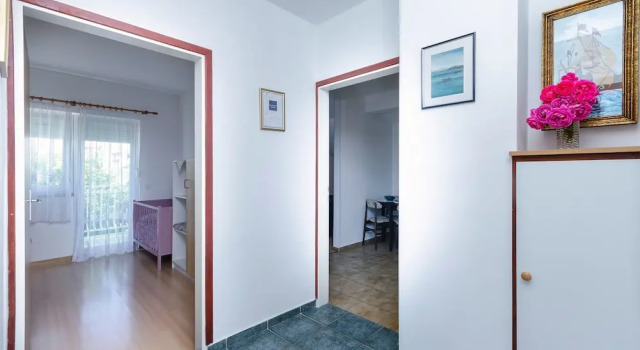 Apartments Mirjana Blue Beach, Забронировать Апартаменты/квартира Водице Шибенско-Книнская жупания, рядом с Пляж Мало Витра