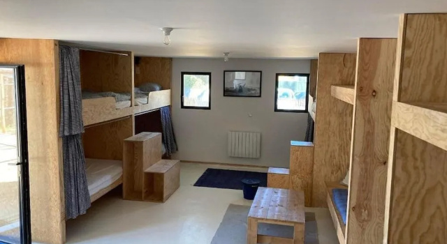 Hostel Manusurf, Забронировать Хостел Лонжевиль-сюр-Мер Vendée