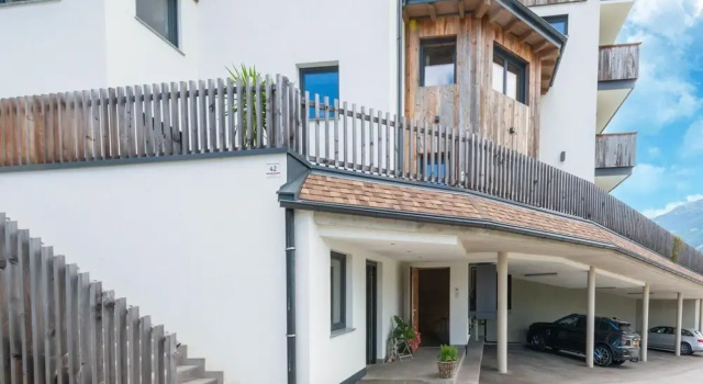 Attractive Flat With Beautiful Views