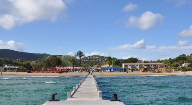 Апартаменты Appartement T3 RDC Les Pieds dans le Sable résidence les sables d'or la croix valmer