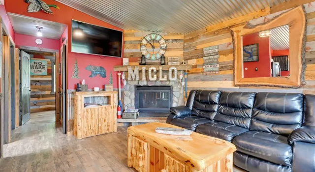 Lakeside Cabin w/ Fire Pit: Near Pine Point Park!