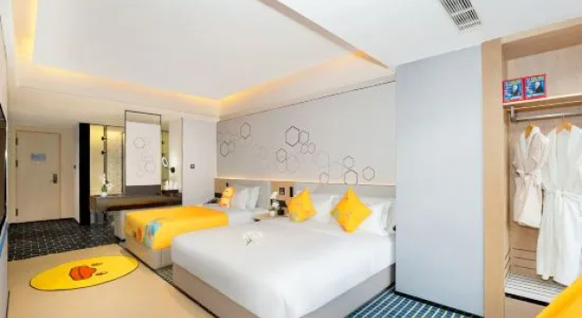 Люкс Deluxe Microtel by Wyndham Xishuangbanna Mengle