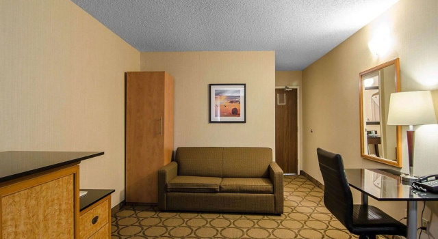 Двухместный люкс Comfort Inn Regina East