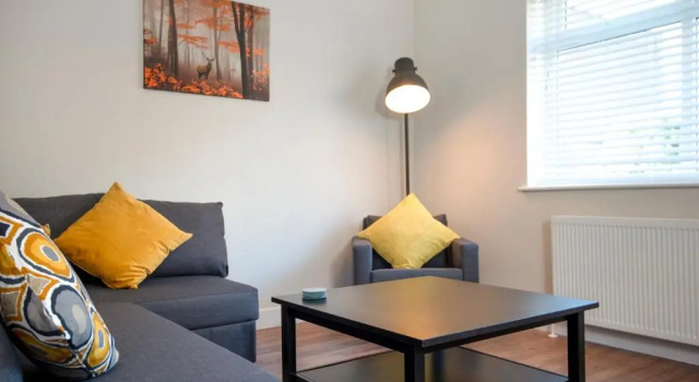 Oliverball Serviced Apartments - Morley Cottage - Modern 3 bedroom, 2 bathroom house with garden in Portsmouth, Забронировать Апартаменты/квартира Апартаменты Хэмпшир, Апартаменты/квартира