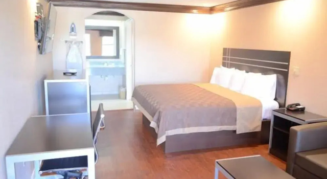 Номер Standard Regency Inn & Suites By Capital O Houston IAH Airport