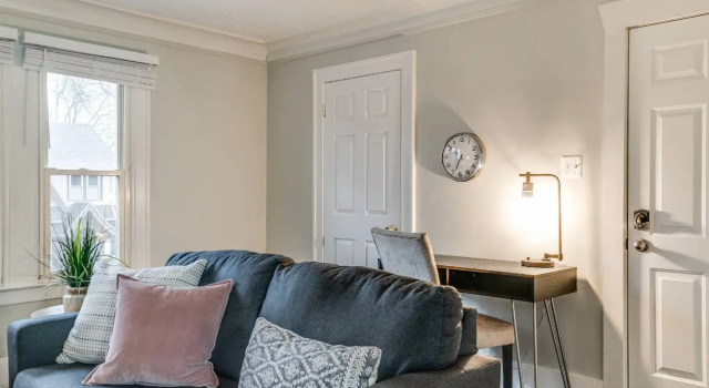 Cozy and comfortable apartment /15 minutes to down town, Забронировать Апартаменты/квартира Детройт Detroit Metropolitan Area