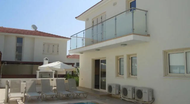 Willa 4 pokoje Athena Beach Villa